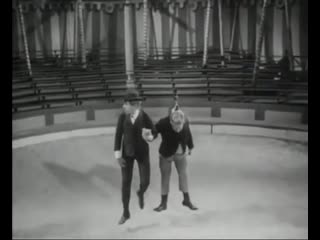 knox and the merry vagabonds (1934) aka circus saran (1935)